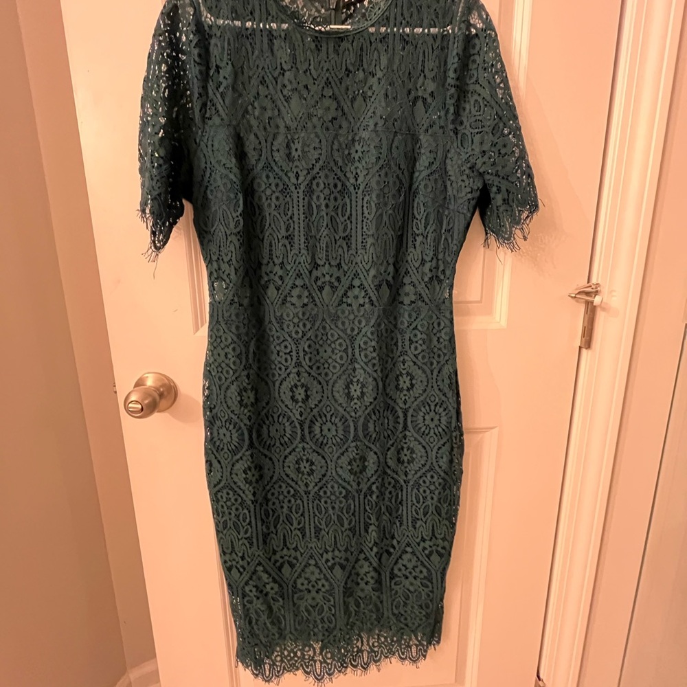 Lulu's Green Sheath Mock Neck Midi Dress